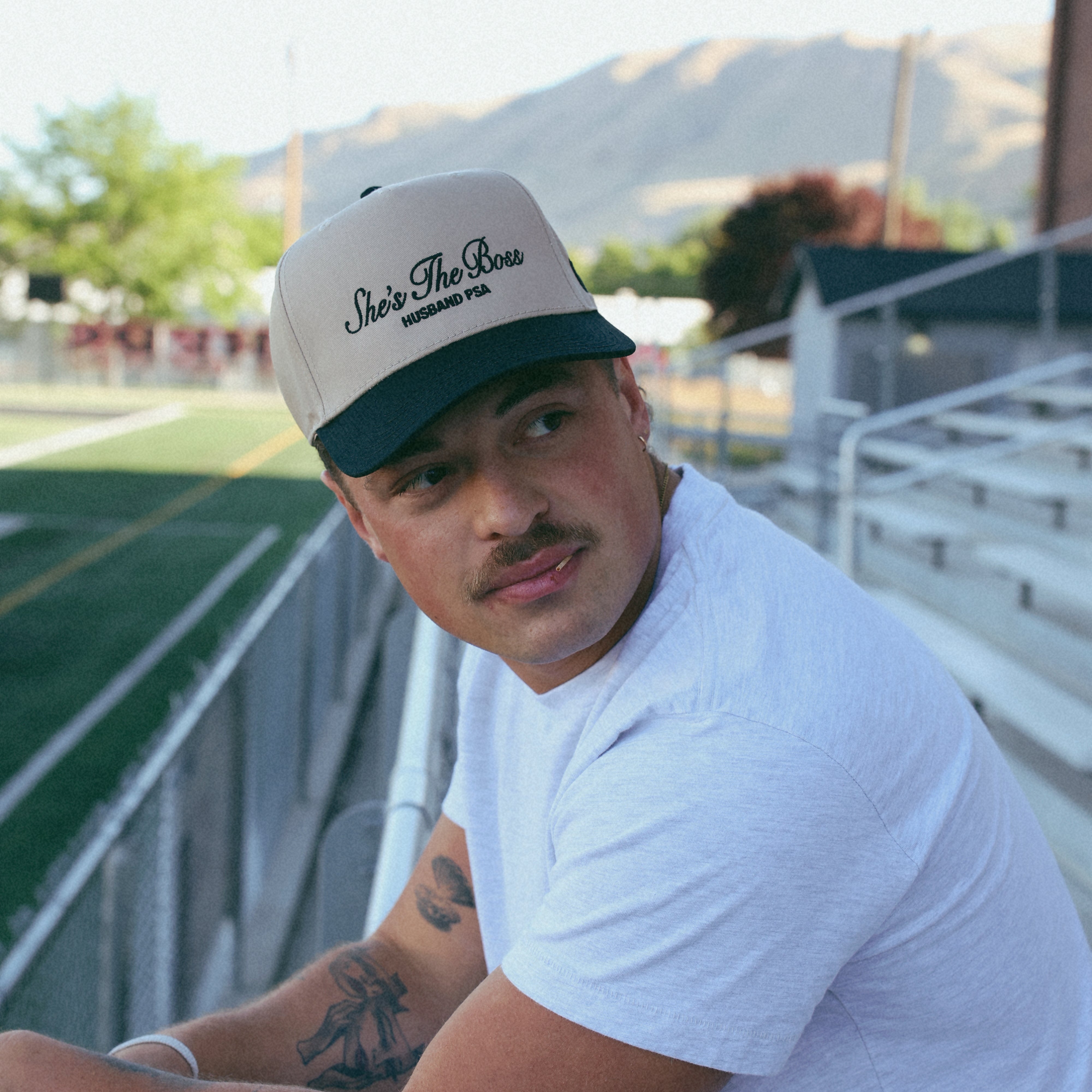 She's The Boss (Brown/Black)