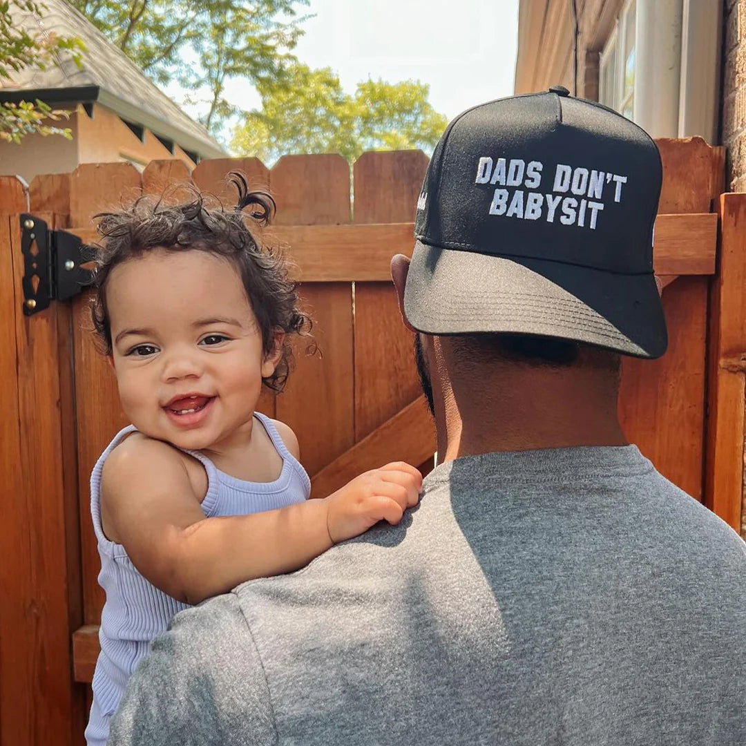 Dads Don't Babysit (Black)